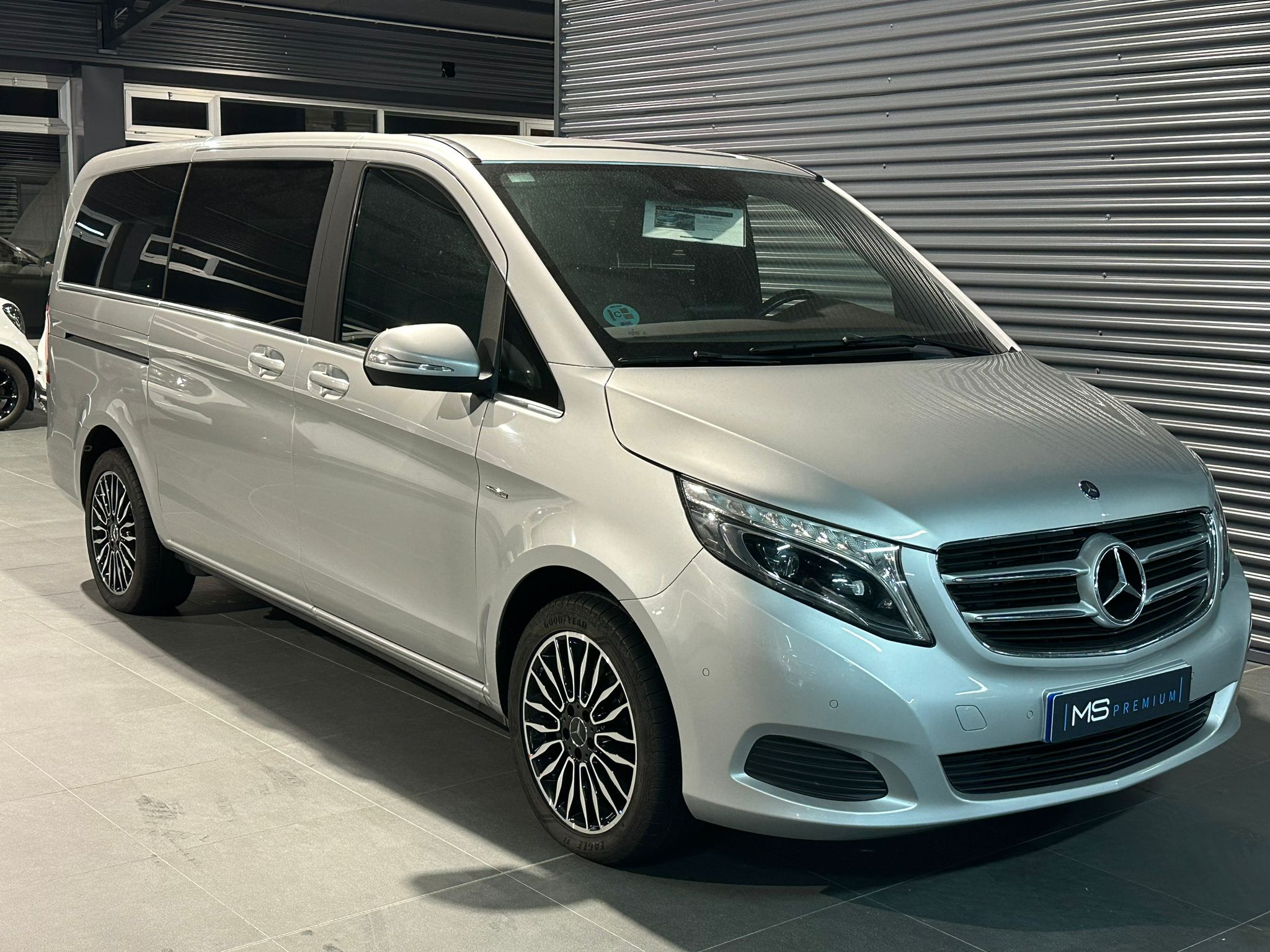 Mercedes Benz Avantgarde